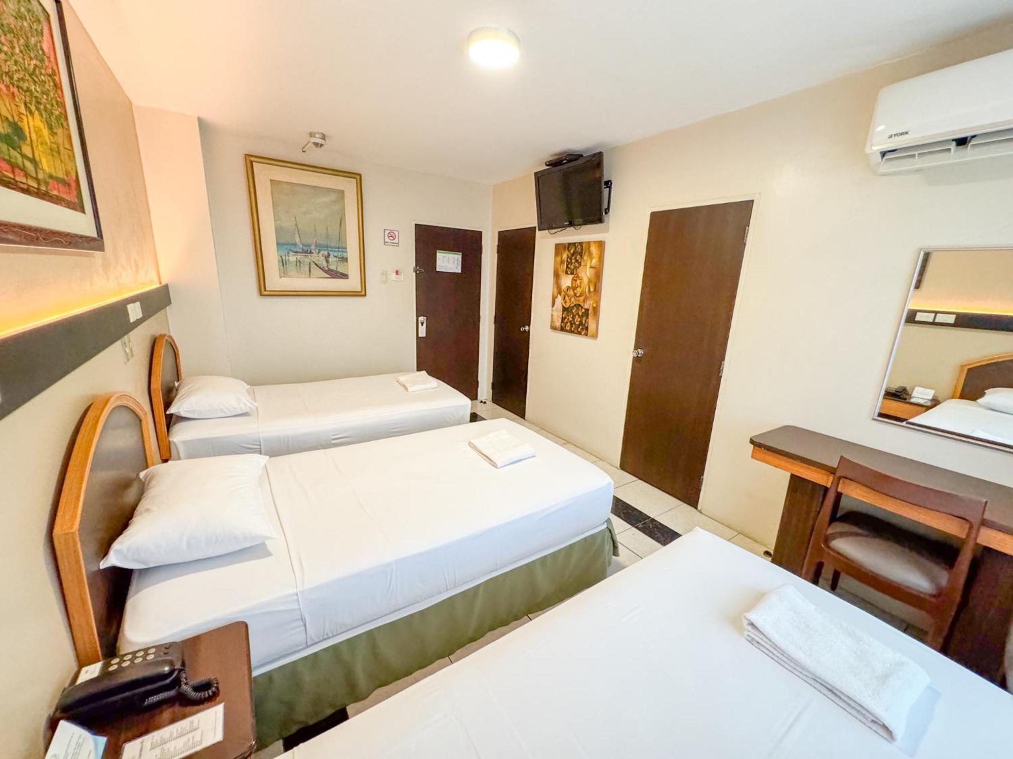Gh Alexander Hotel Guayaquil Exterior photo