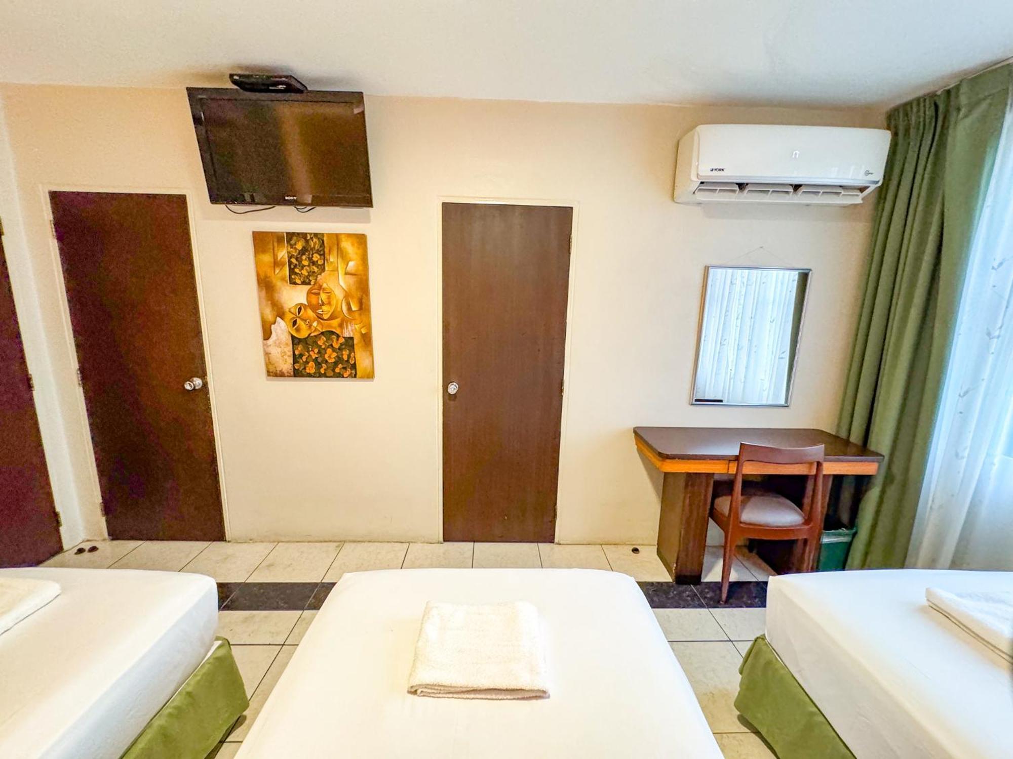 Gh Alexander Hotel Guayaquil Exterior photo