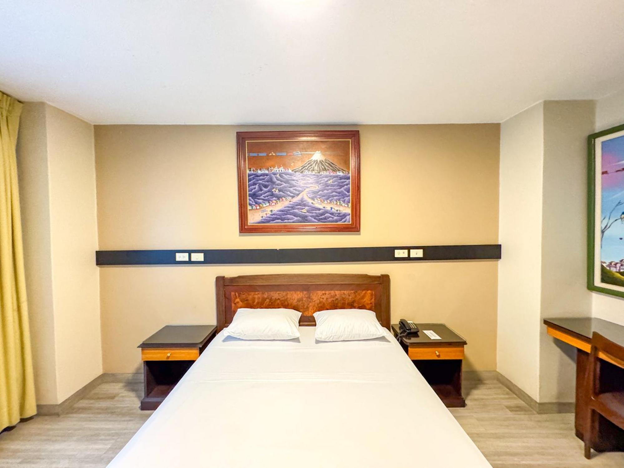 Gh Alexander Hotel Guayaquil Exterior photo