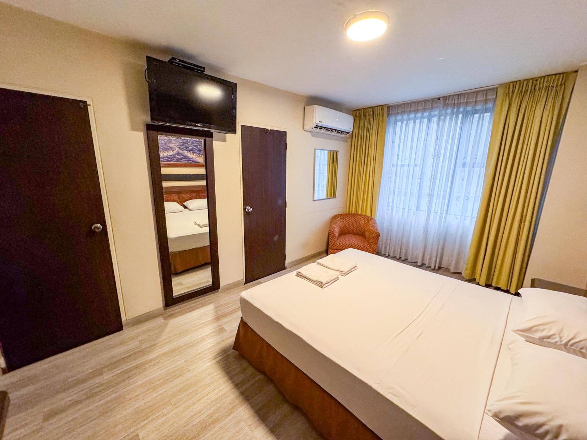Gh Alexander Hotel Guayaquil Exterior photo